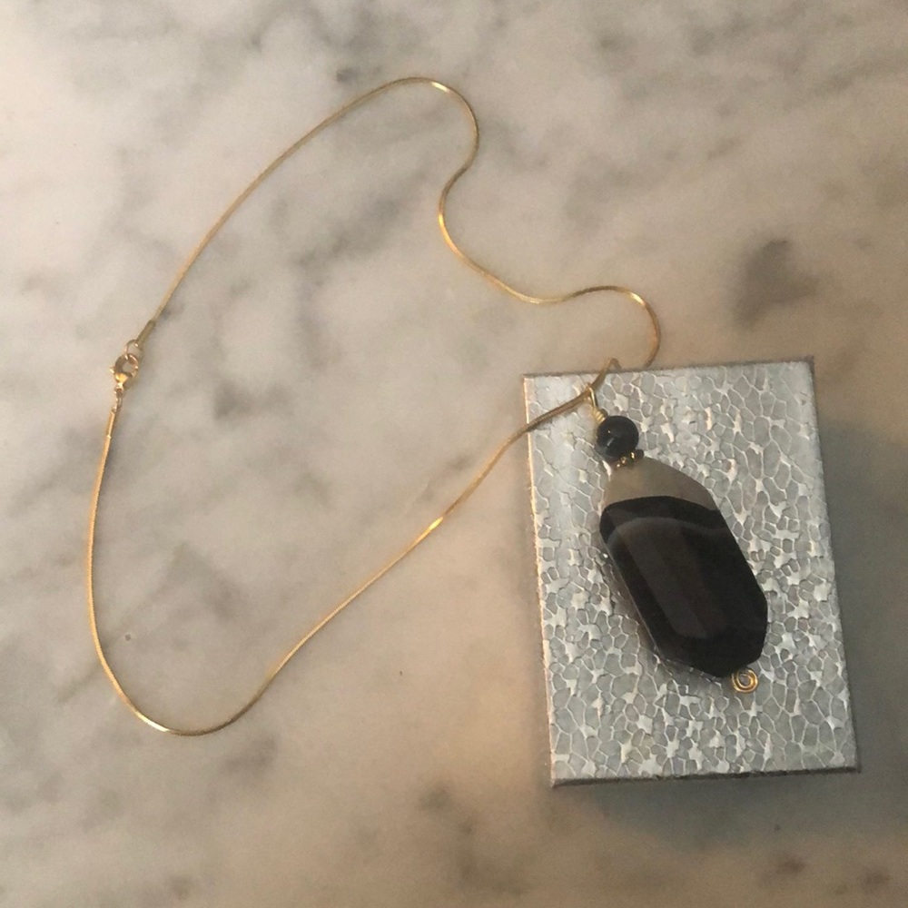 Stone Necklace w/gold Chain & Gift Box